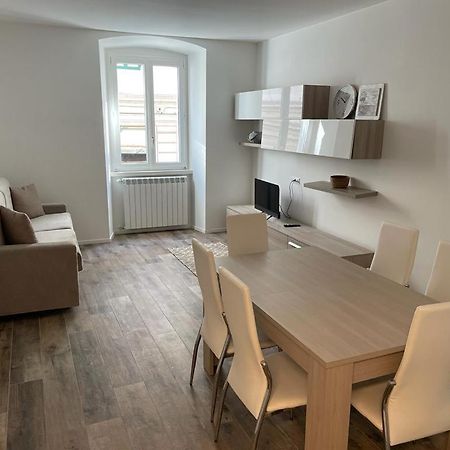 Casa Vacanze Ginevra 1 Trieszt Kültér fotó